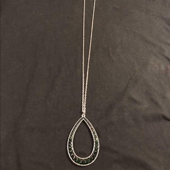 Paparazzi long green necklace set - Picture 2 of 4